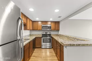 Photo #2: 6877889 Listing