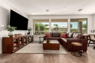 Photo #2: 6877993 Listing