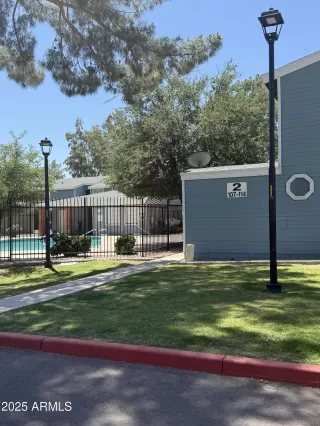 Photo #1: 6878111 Listing