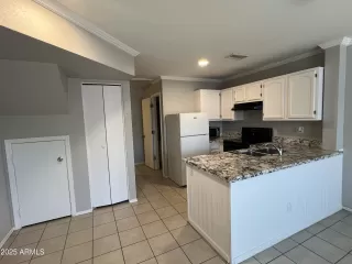 Photo #4: 6878443 Listing 