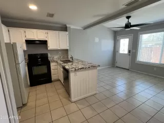 Photo #5: 6878443 Listing 