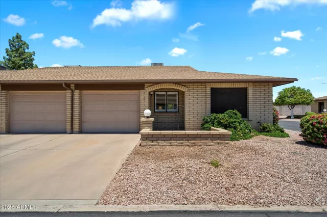 MLS: 6878473 Condo For Sale