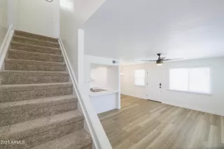 Photo #6: 6878742 Listing