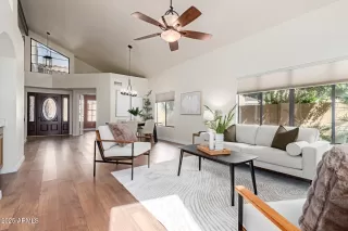 Photo #3: 6878756 Listing