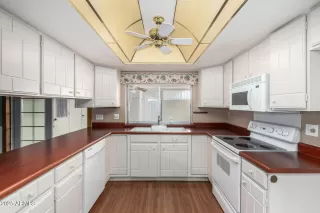 Photo #6: 6878766 Listing 