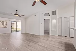 Photo #5: 6878786 Listing 