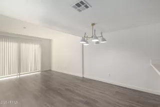 Photo #1: 6878799 Listing