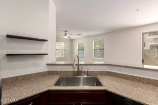 Photo #6: 6879307 Listing 