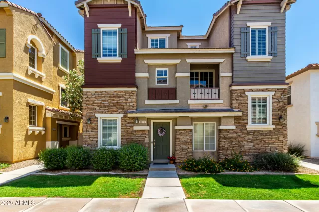 MLS: 6879339 Condo For Sale