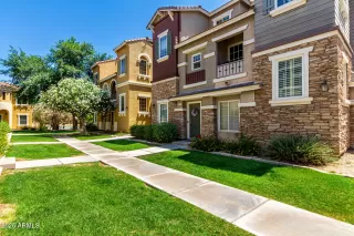 Photo #2: 6879339 Listing