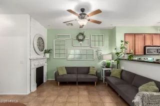 Photo #4: 6879339 Listing