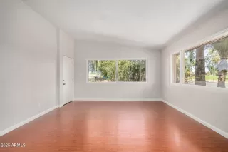 Photo #3: 6879351 Listing