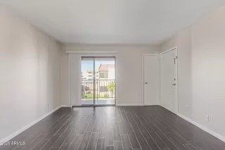 Photo #3: 6879577 Listing 