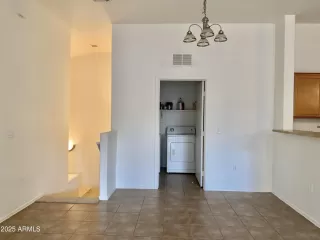 Photo #6: 6879580 Listing 