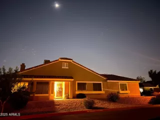 Photo #4: 6879600 Listing