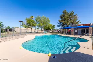 Photo #1: 6879627 Listing 