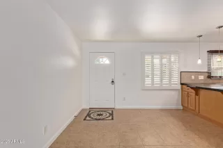 Photo #5: 6879678 Listing 