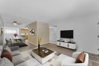 Browse active condo listings in CIRCLE TREE