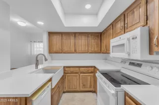 Photo #2: 6879797 Listing 