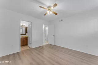 Photo #5: 6879797 Listing 