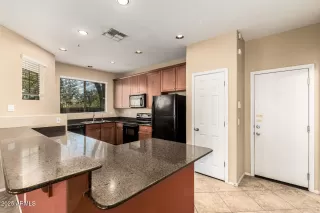 Photo #1: 6879798 Listing 