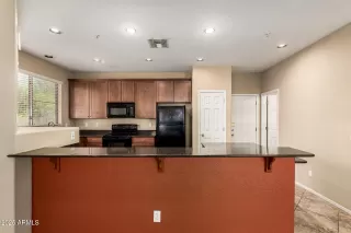 Photo #6: 6879798 Listing 