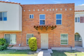 Photo #1: 6880083 Listing 