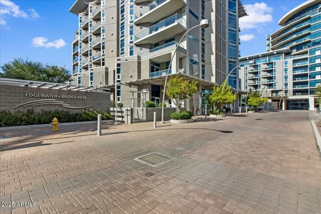 MLS: 6880160 Condo For Sale