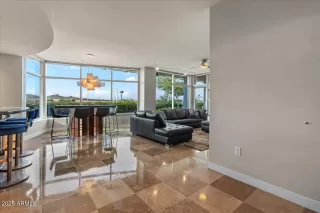 Photo #3: 6880160 Listing 