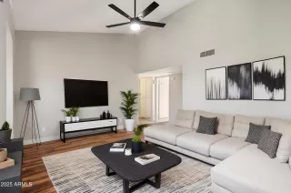 Photo #2: 6880258 Listing 