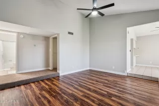 Photo #5: 6880258 Listing 