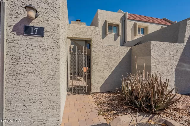 MLS: 6880385 Condo For Sale