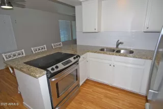 Photo #2: 6880436 Listing 