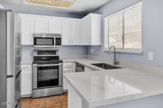 Photo #2: 6880815 Listing 