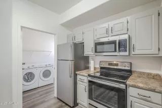 Photo #4: 6880826 Listing