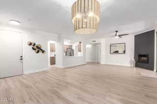 Photo #3: 6880866 Listing