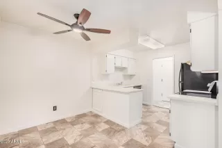 Photo #3: 6880925 Listing 