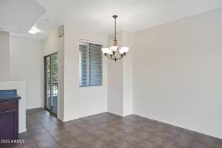 Photo #6: 6881012 Listing 