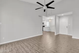 Photo #2: 6881095 Listing 