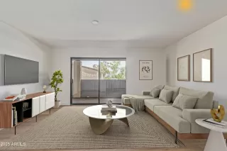 Photo #3: 6881530 Listing 