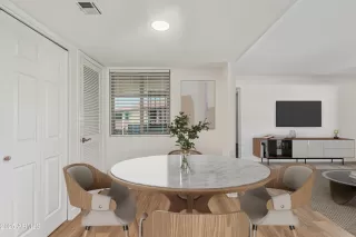 Photo #6: 6881530 Listing 