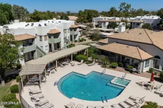 Photo #1: 6881773 Listing 