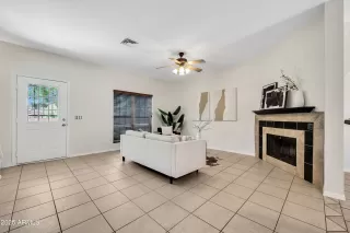 Photo #3: 6881959 Listing