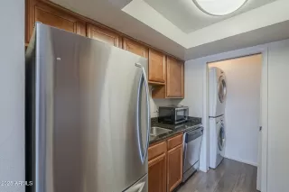 Photo #5: 6882011 Listing 