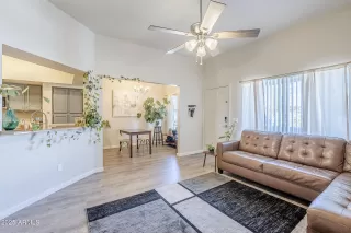 Photo #3: 6882237 Listing 