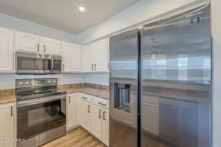 Photo #2: 6882315 Listing