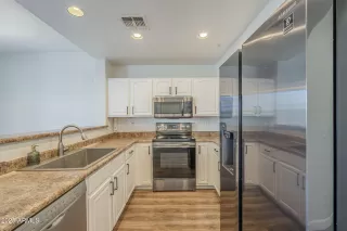 Photo #4: 6882315 Listing