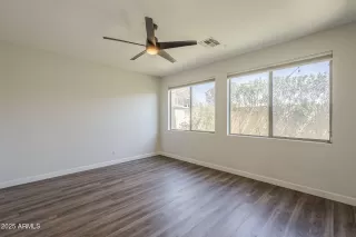 Photo #6: 6882315 Listing