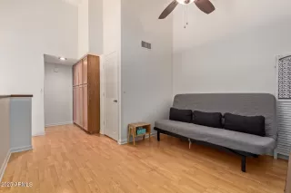 Photo #6: 6882324 Listing