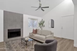 More Details about MLS # 6882761 : 1075 E CHANDLER BOULEVARD#212